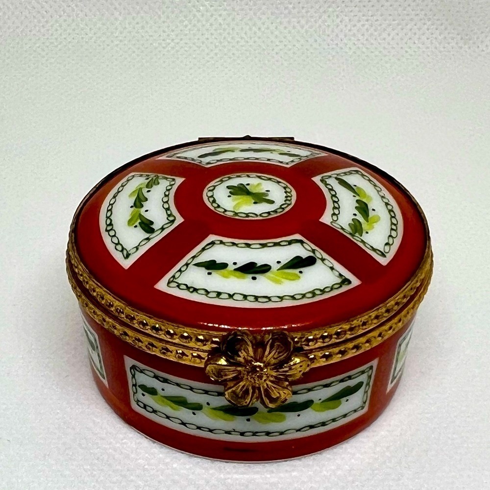 Classic Limoges Box - Picture 3 of 12